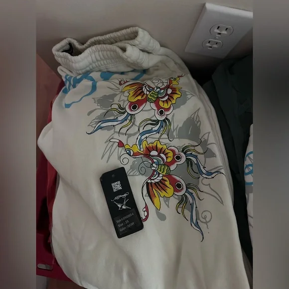 Ed Hardy Cream Tube Top/Sweatpant set with Colorful Butterfly Design - Picture 5 of 6